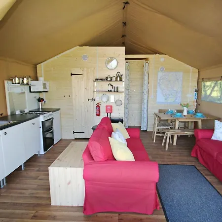 Safari Tent